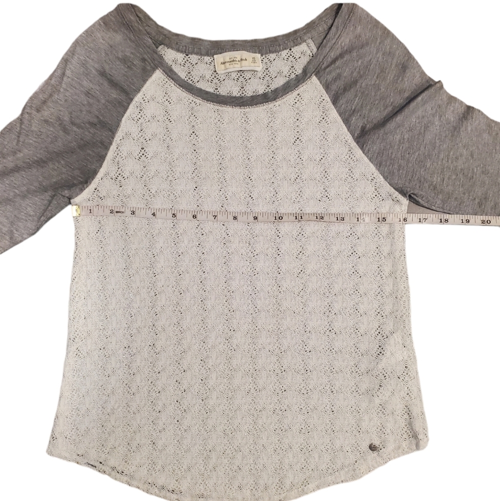 Abercrombie Fitch Top Womens Size XS White 3/4 Sleeve Scoop Neck Crochet Shirt - Picture 5 of 10